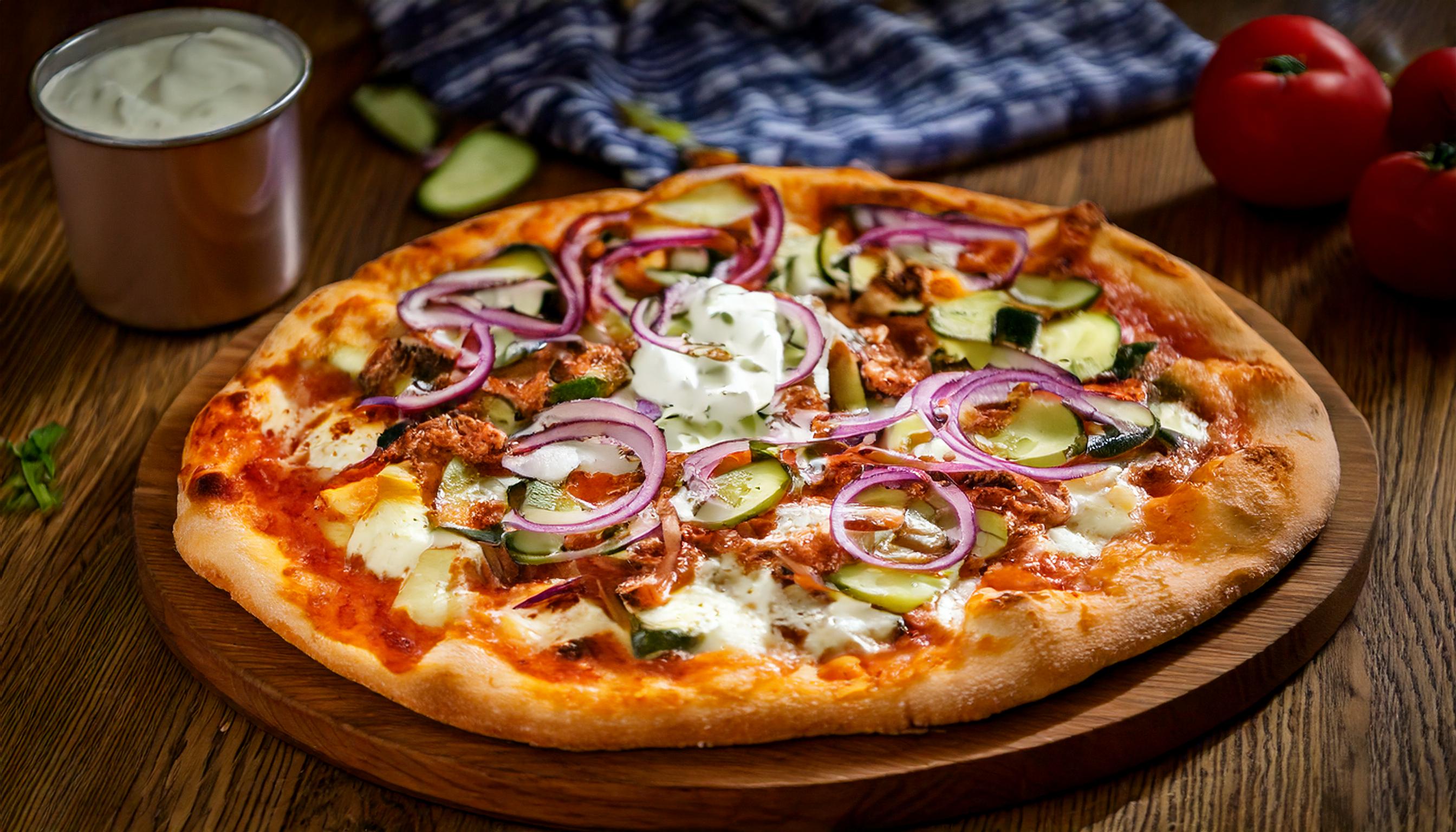 Gyro Pizza - Zabihah Halal Pizza at Waow Cafe Kent WA