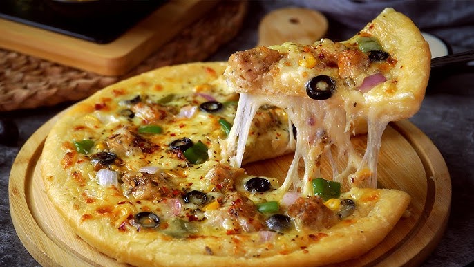Malai Chicken Pizza - Zabihah Halal Pizza at Waow Cafe Kent WA